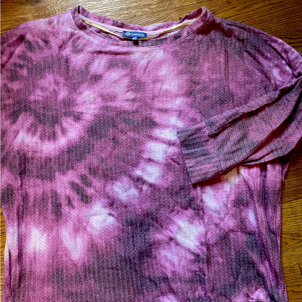 Women’s Democracy 2/3 sleeve tie-die shirt. Lightly Worn and SO cozy.